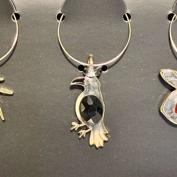 Anthropologie Set of 4 Wine Charms - Picture 8 of 9